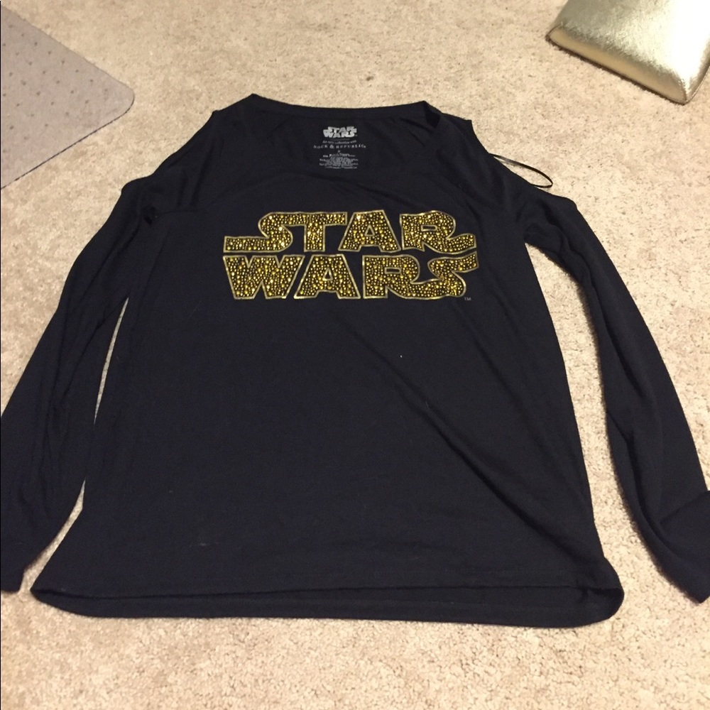 Rock republic Star Wars cold shoulder top